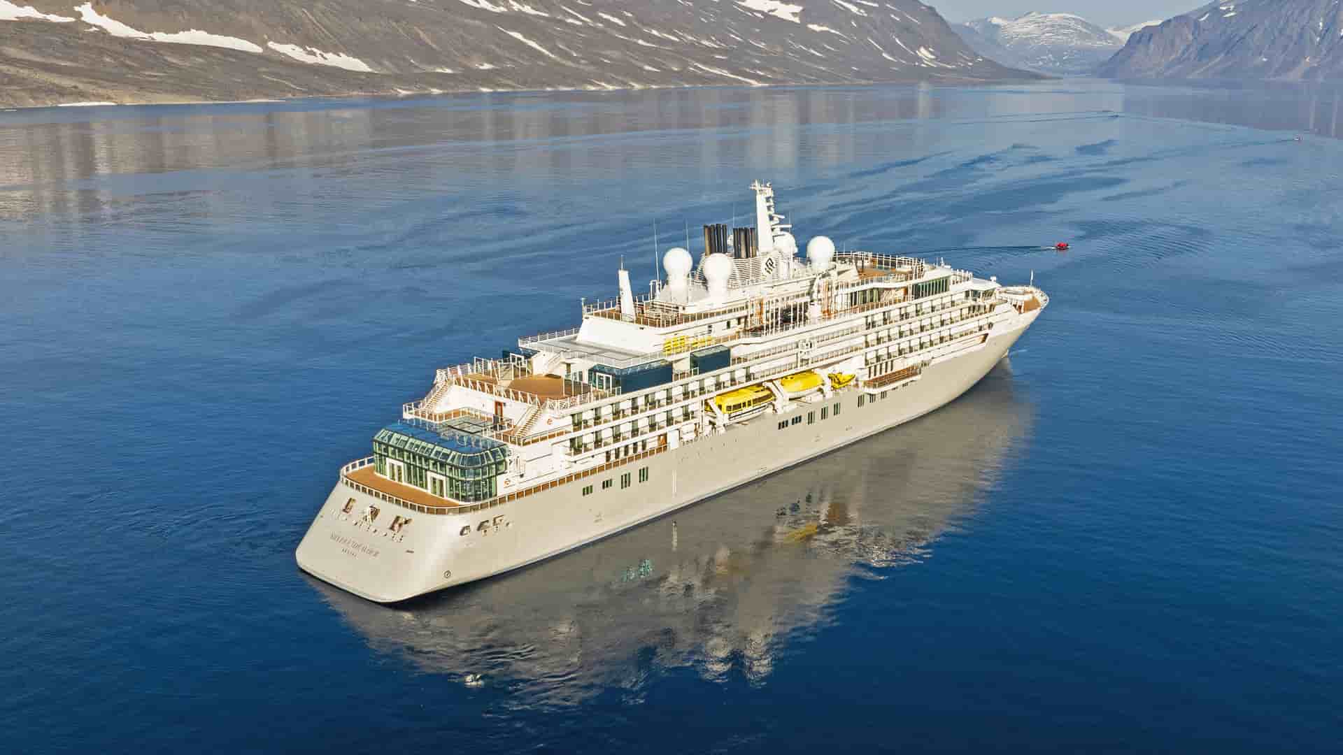 Silversea Cruises Silver Endeavour cruise ship exterior