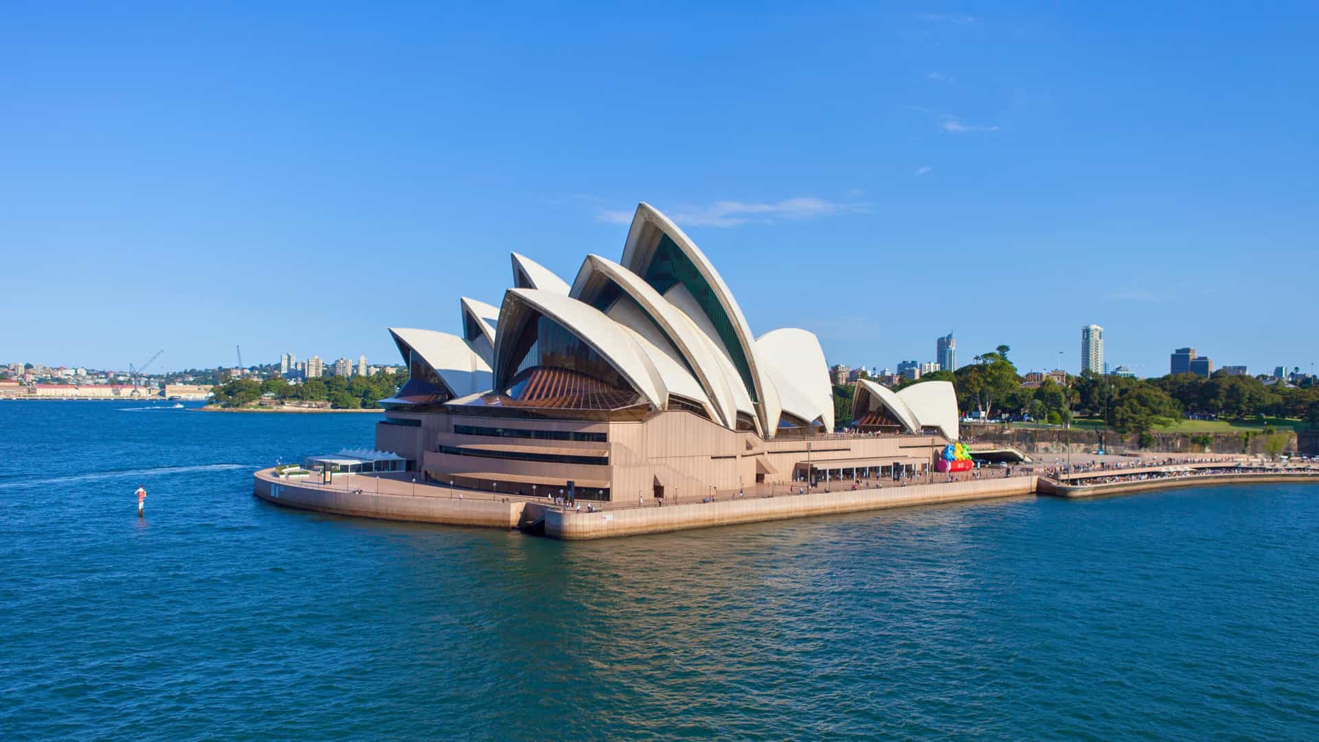 The iconic Sydney Opera House in Australia, a key highlight for Azamara Cruises guests visiting Sydney.
