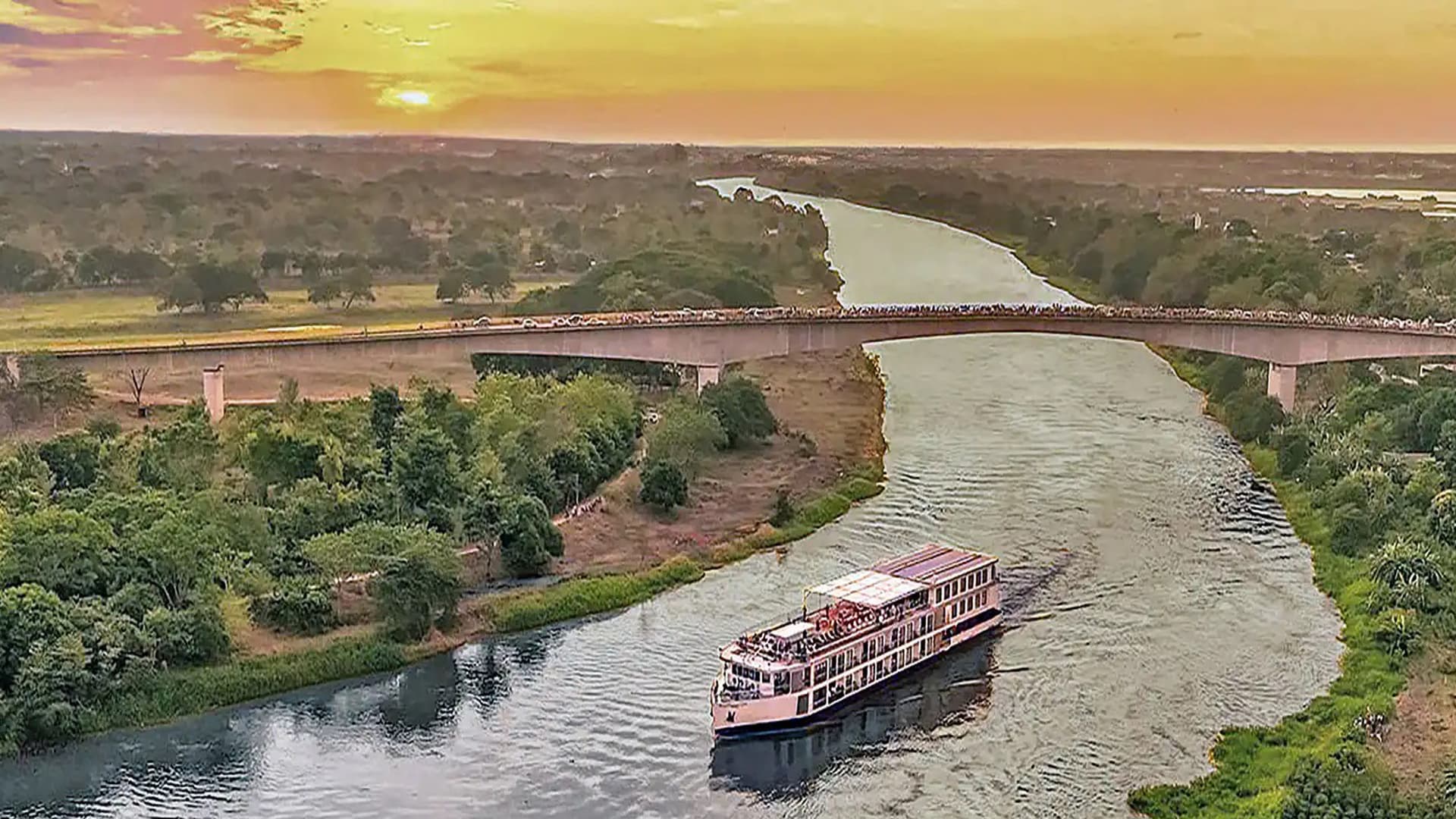 Amawaterways AmaMagdalena river ship exterior.