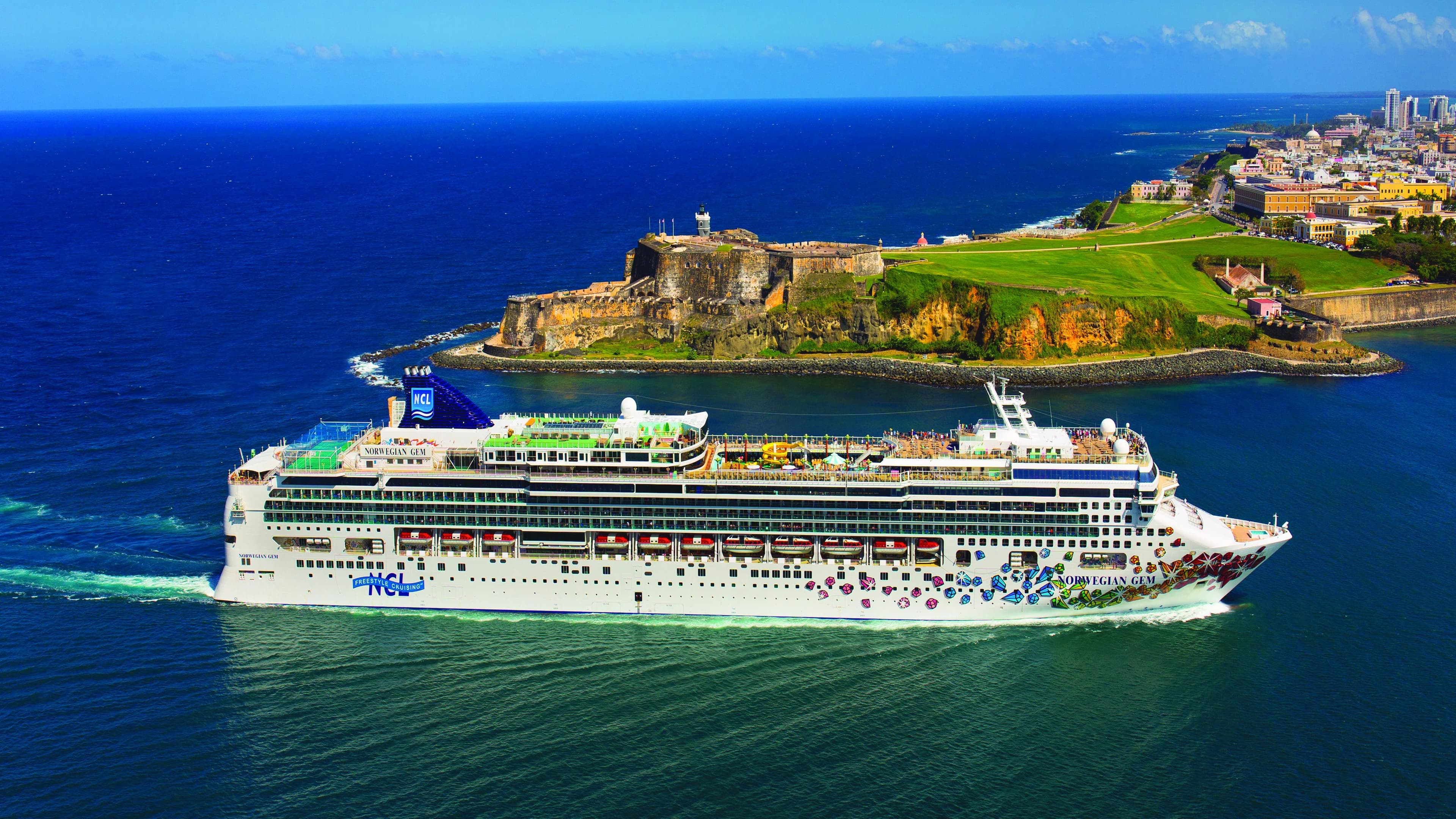 Norwegian Gem sailing in the Caribbean.