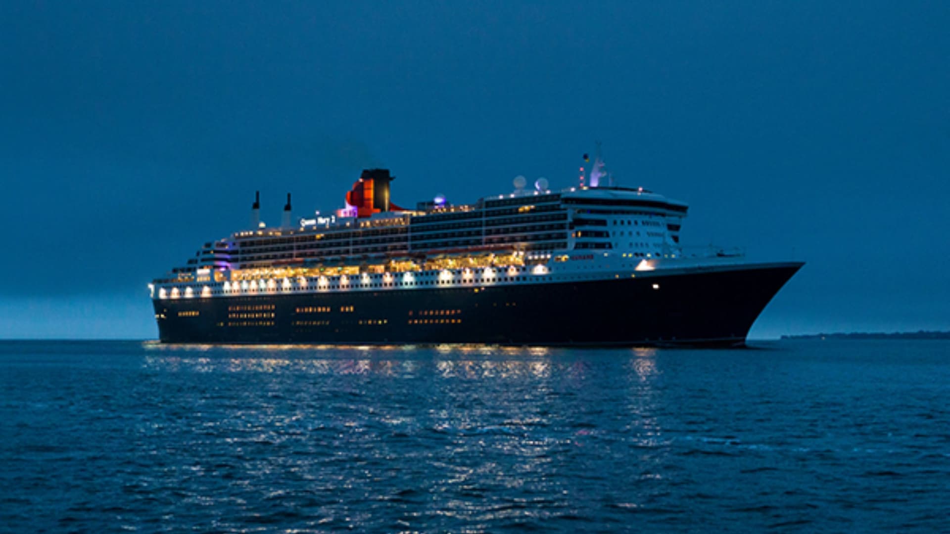 The Queen Mary 2 sailing on a transoceanic voyage.