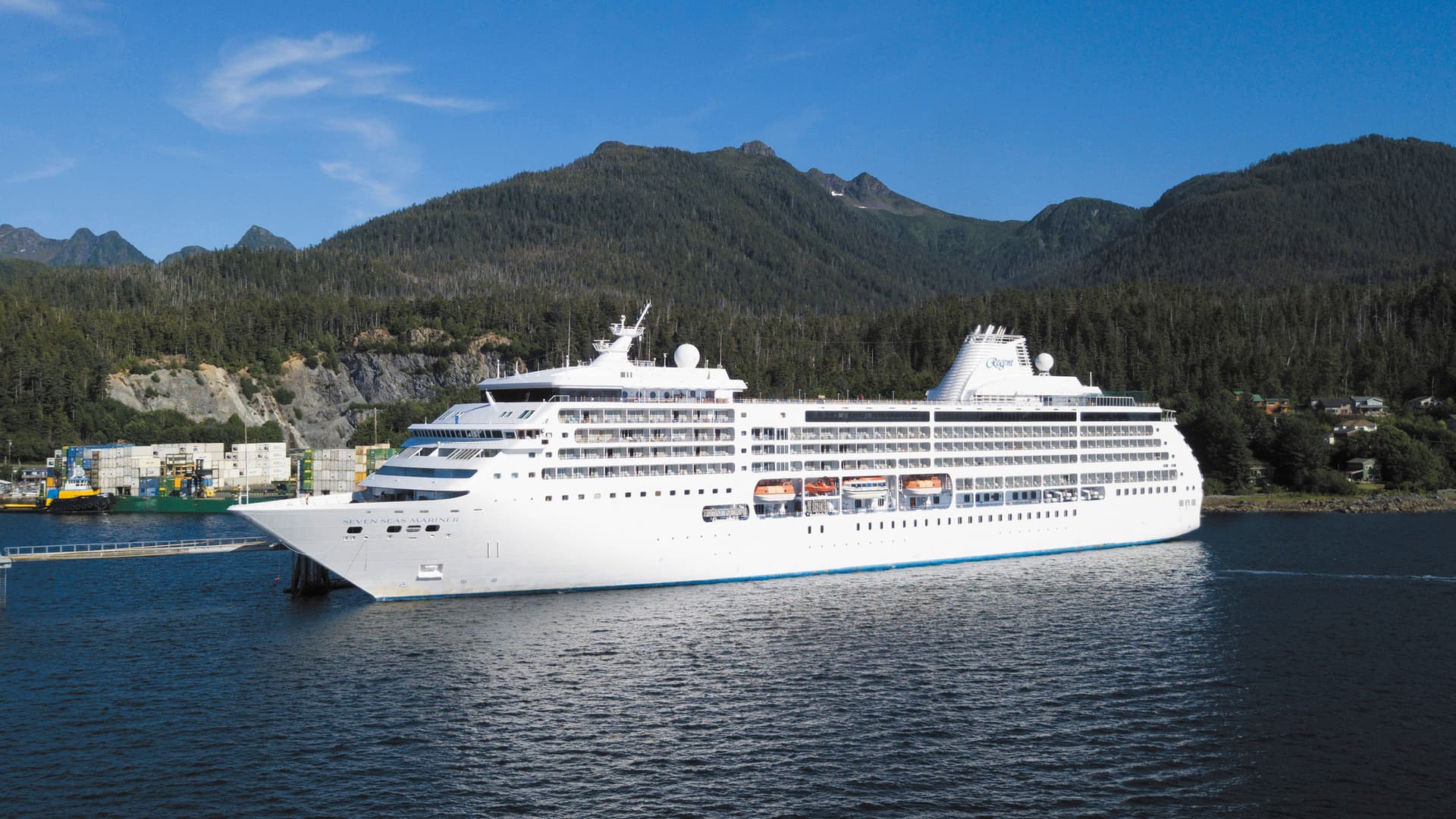 Regent Seven Seas Mariner cruise ship exterior