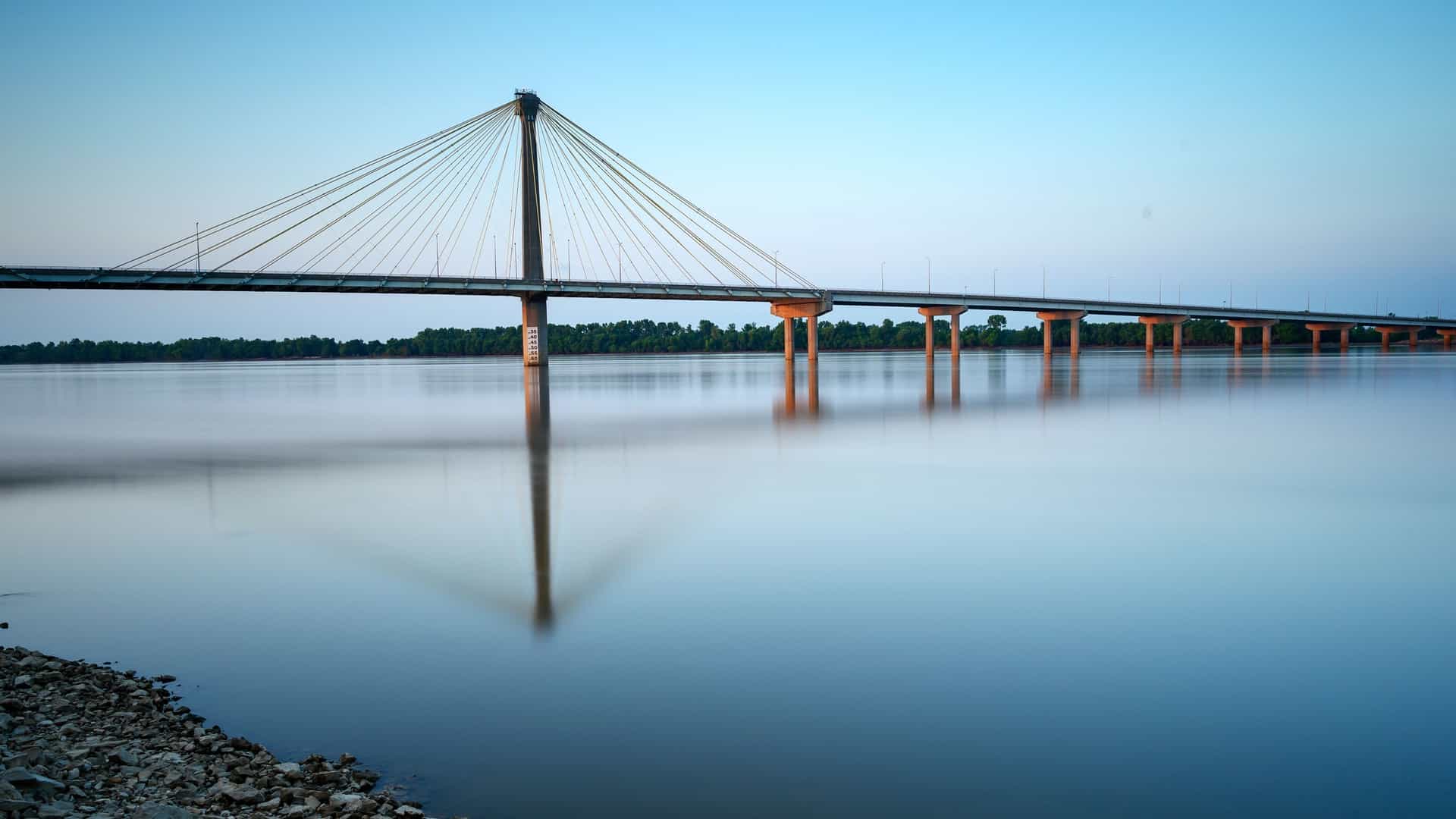 Alton Clark Bridge over the Mississippi River.