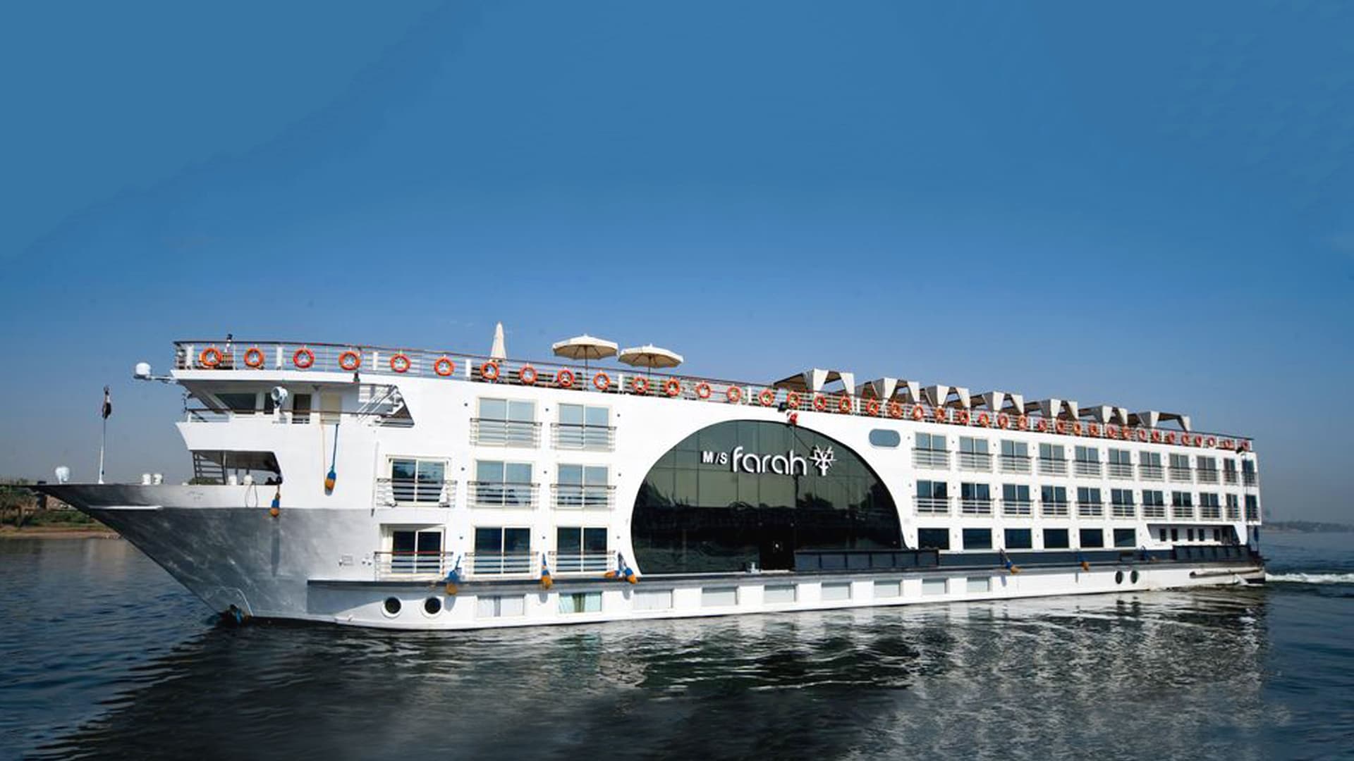 Avalon Waterways MS Farah river cruise ship exterior.