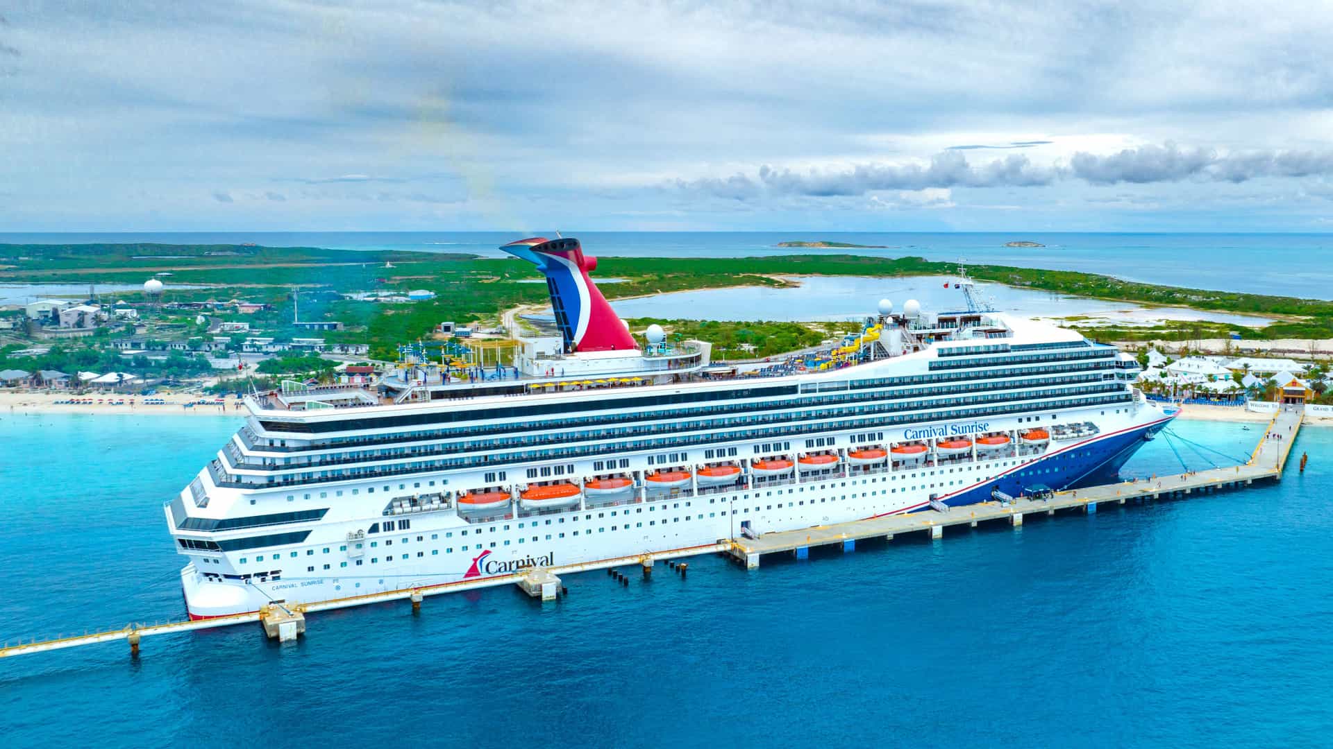 Carnival Cruise Line Sunshine ship exterior