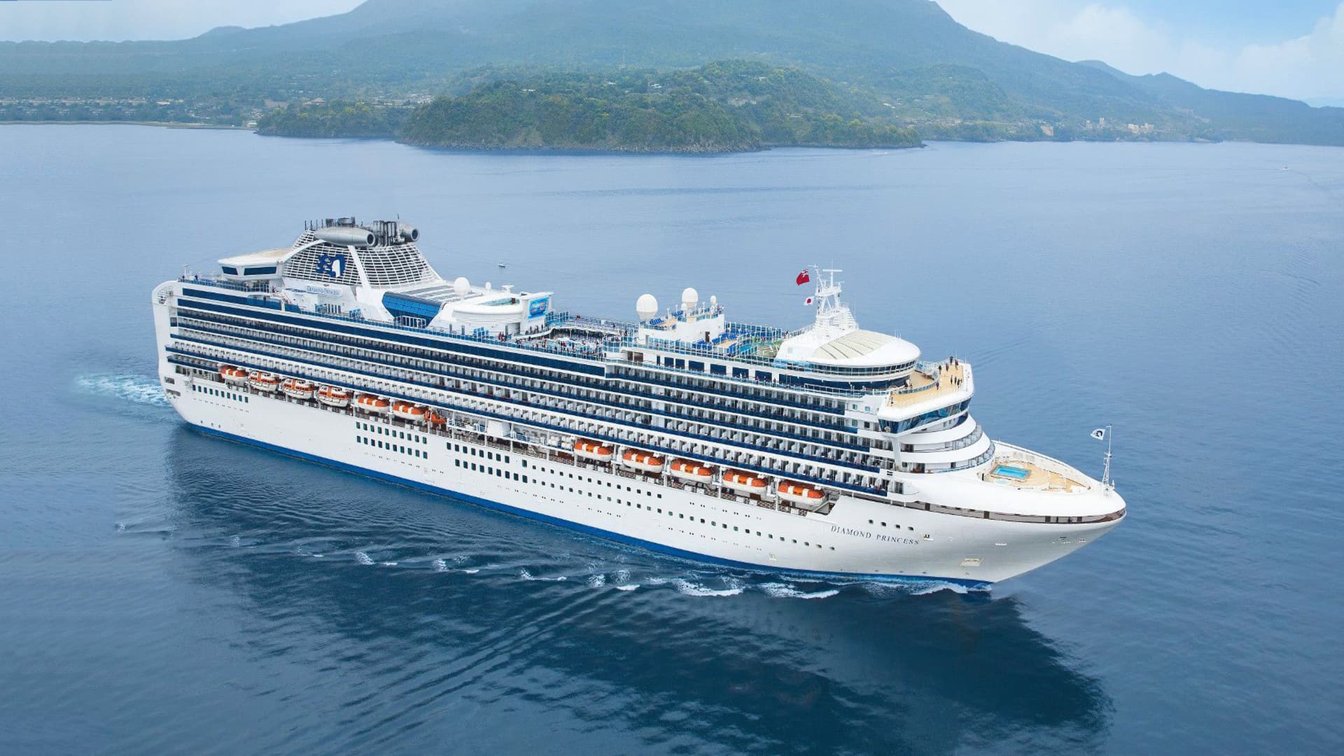 Diamond Princess cruise ship exterior.