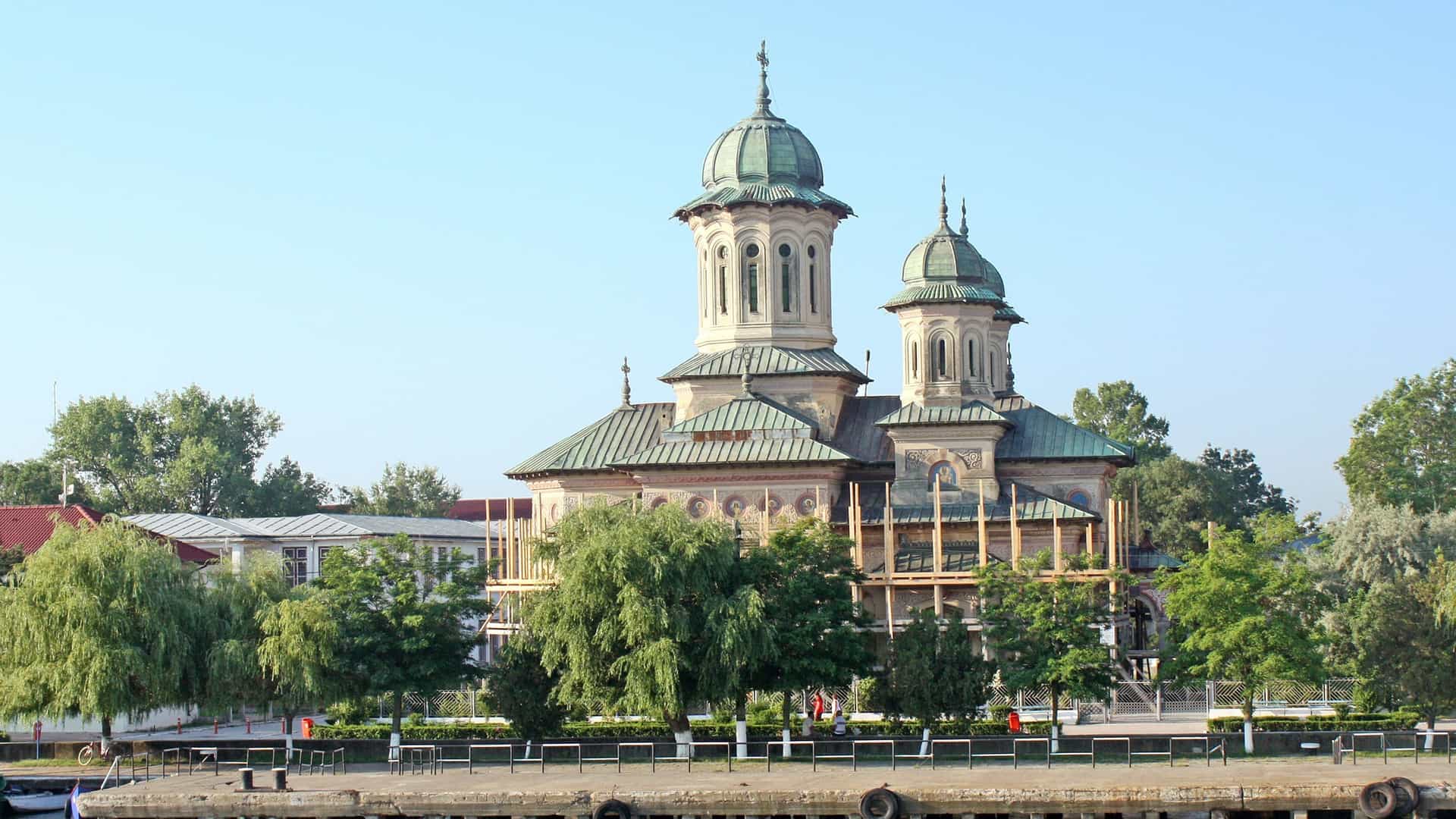 Statue of Liberty replica in Giurgiu.