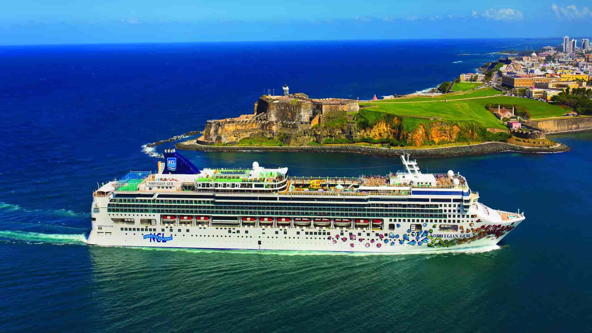 Norwegian Gem sailing in the Caribbean.