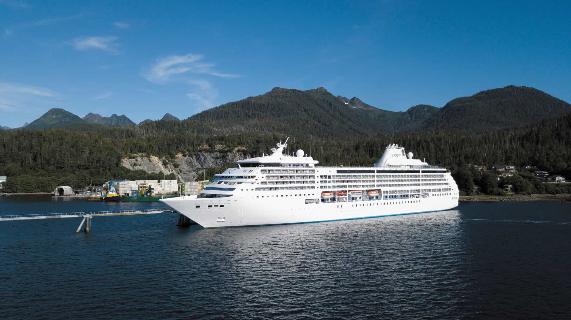 Regent Seven Seas Mariner cruise ship exterior