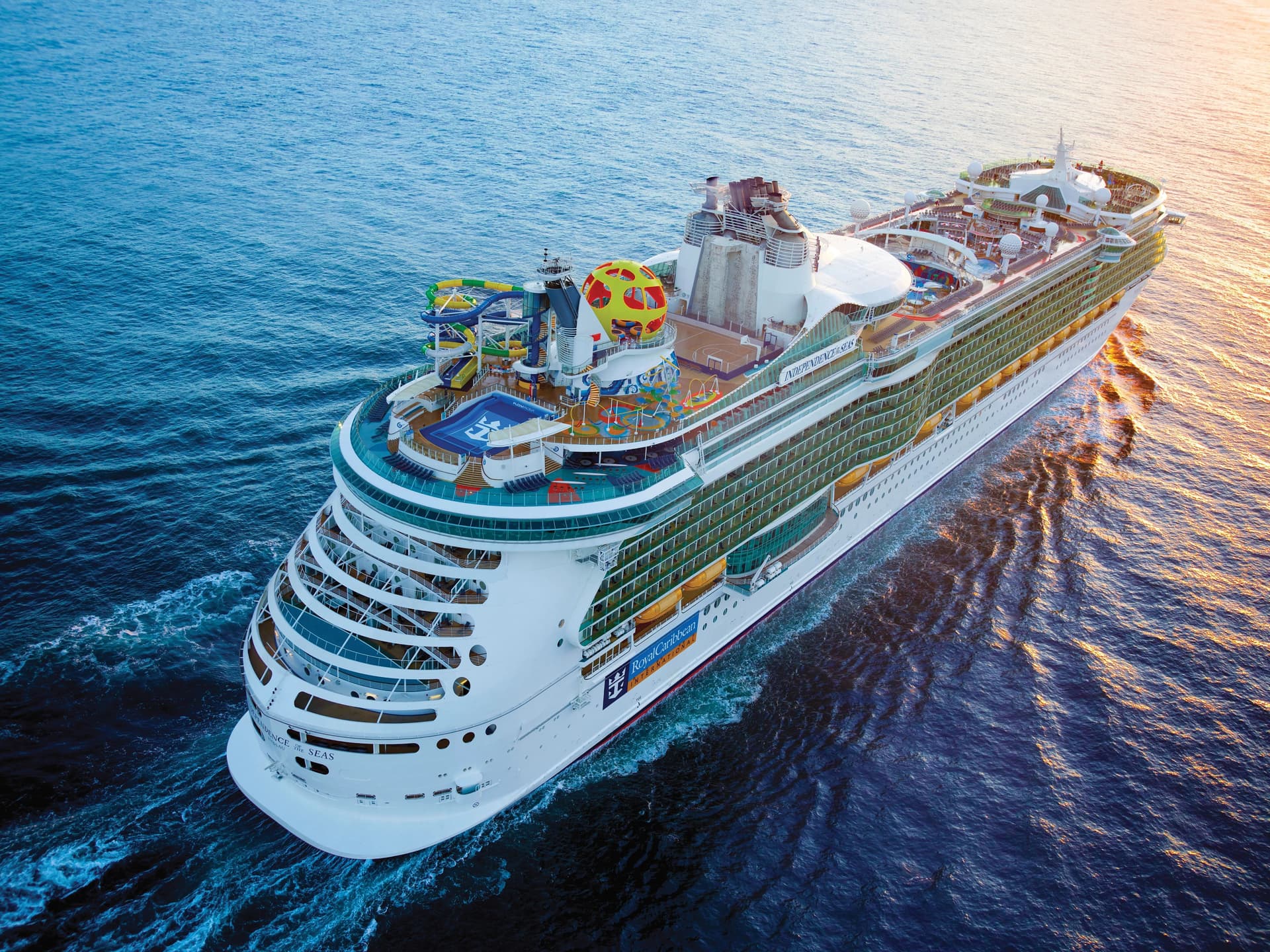 Royal Caribbean Independence of the Seas ship exterior
