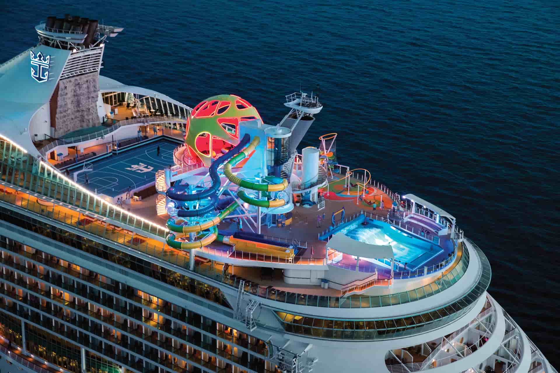 Royal Caribbean Mariner of the Seas ship exterior