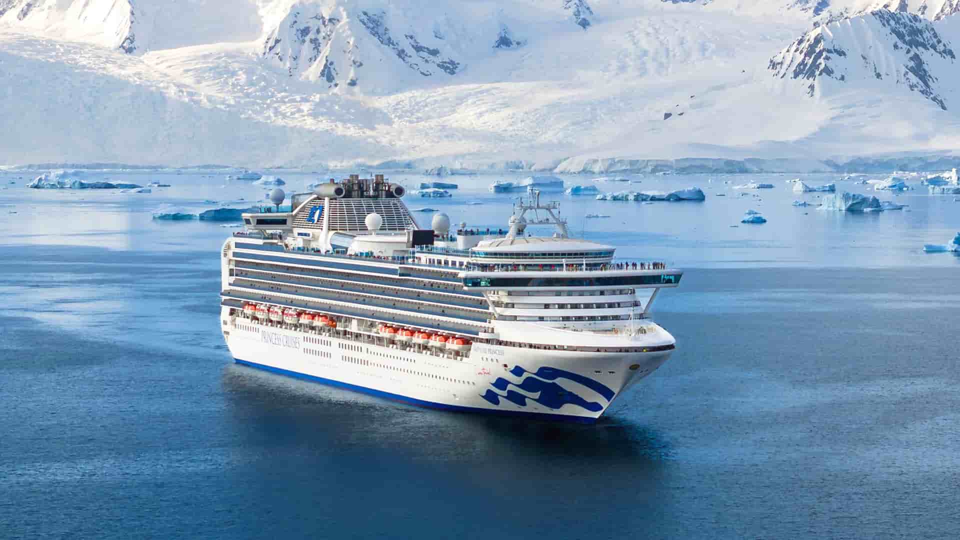 Sapphire Princess cruise ship exterior.