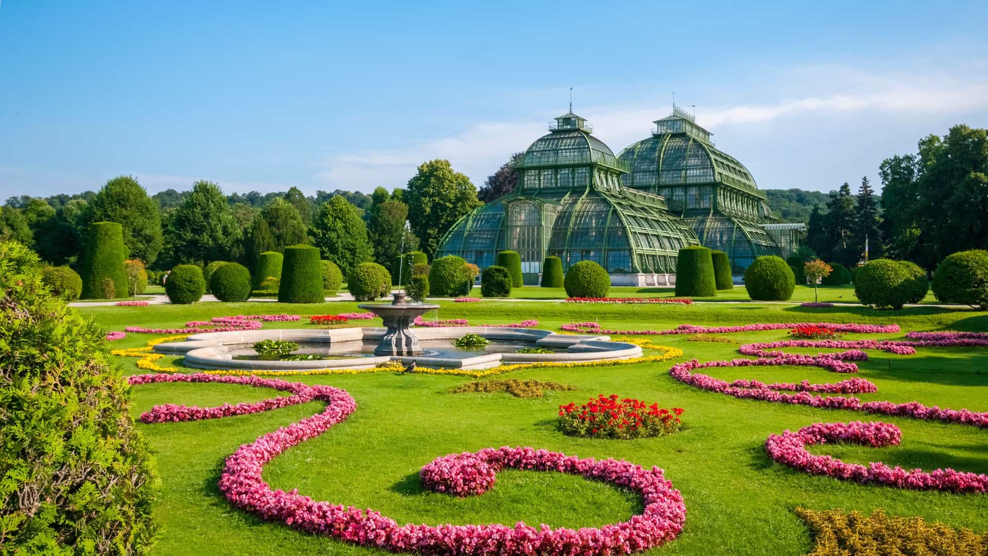 The greenhouse at Schonbrunn Park.