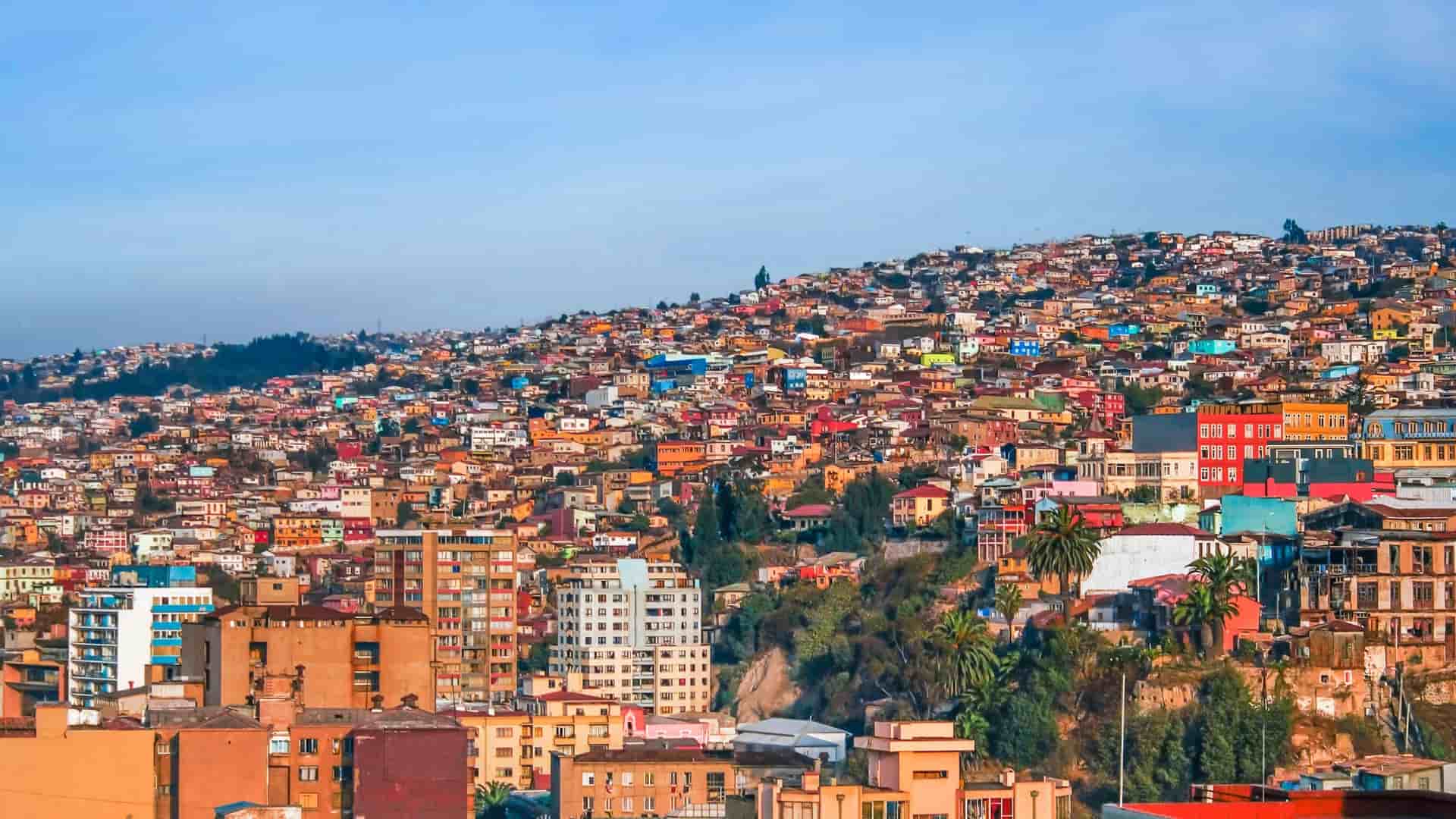 Colorful houses on a hillside in Valparaíso, Chile.
