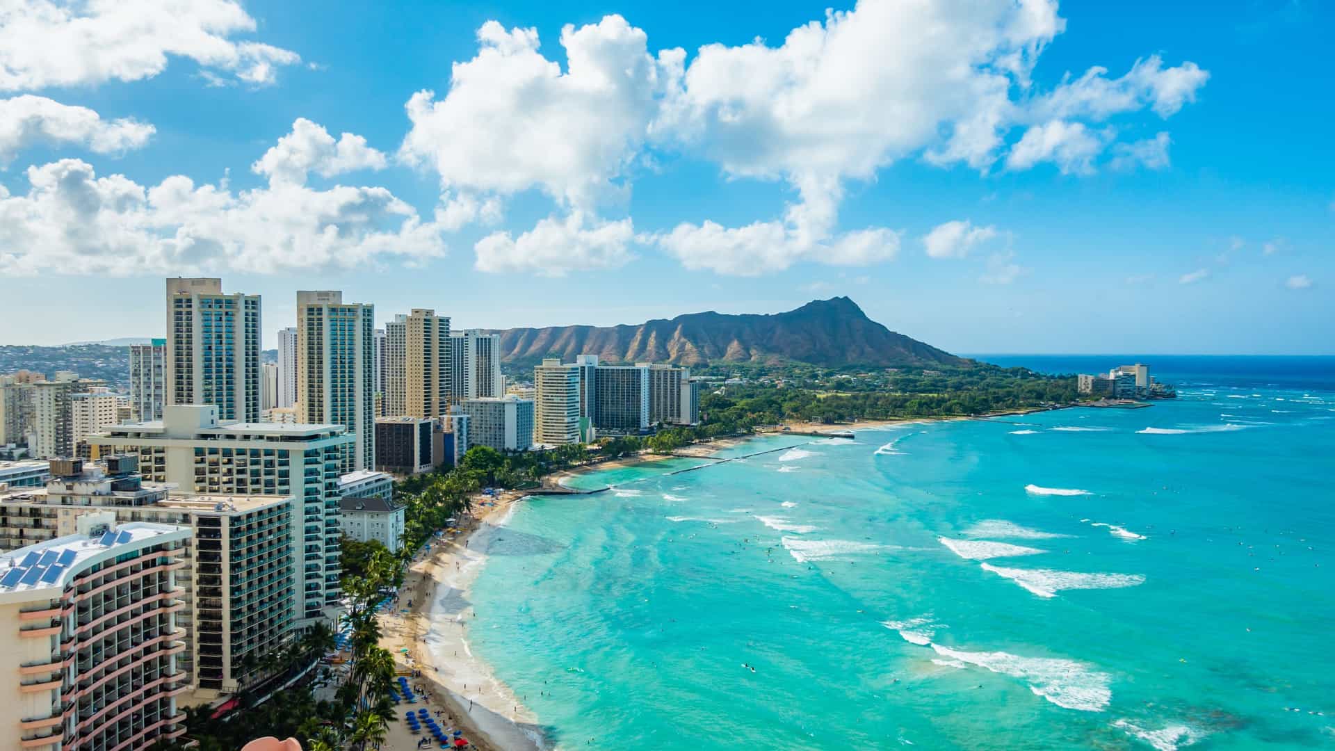 Waikiki Beach and Diamond Head Crater in Honolulu, Oahu.
