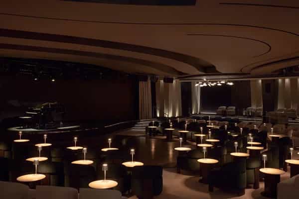 Journeys Lounge