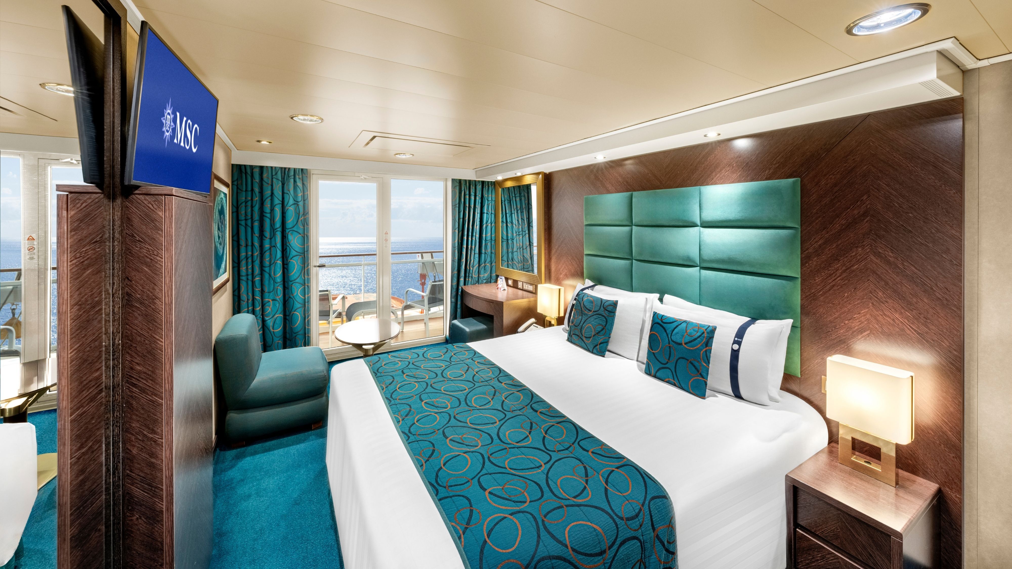 Deluxe Balcony Aurea