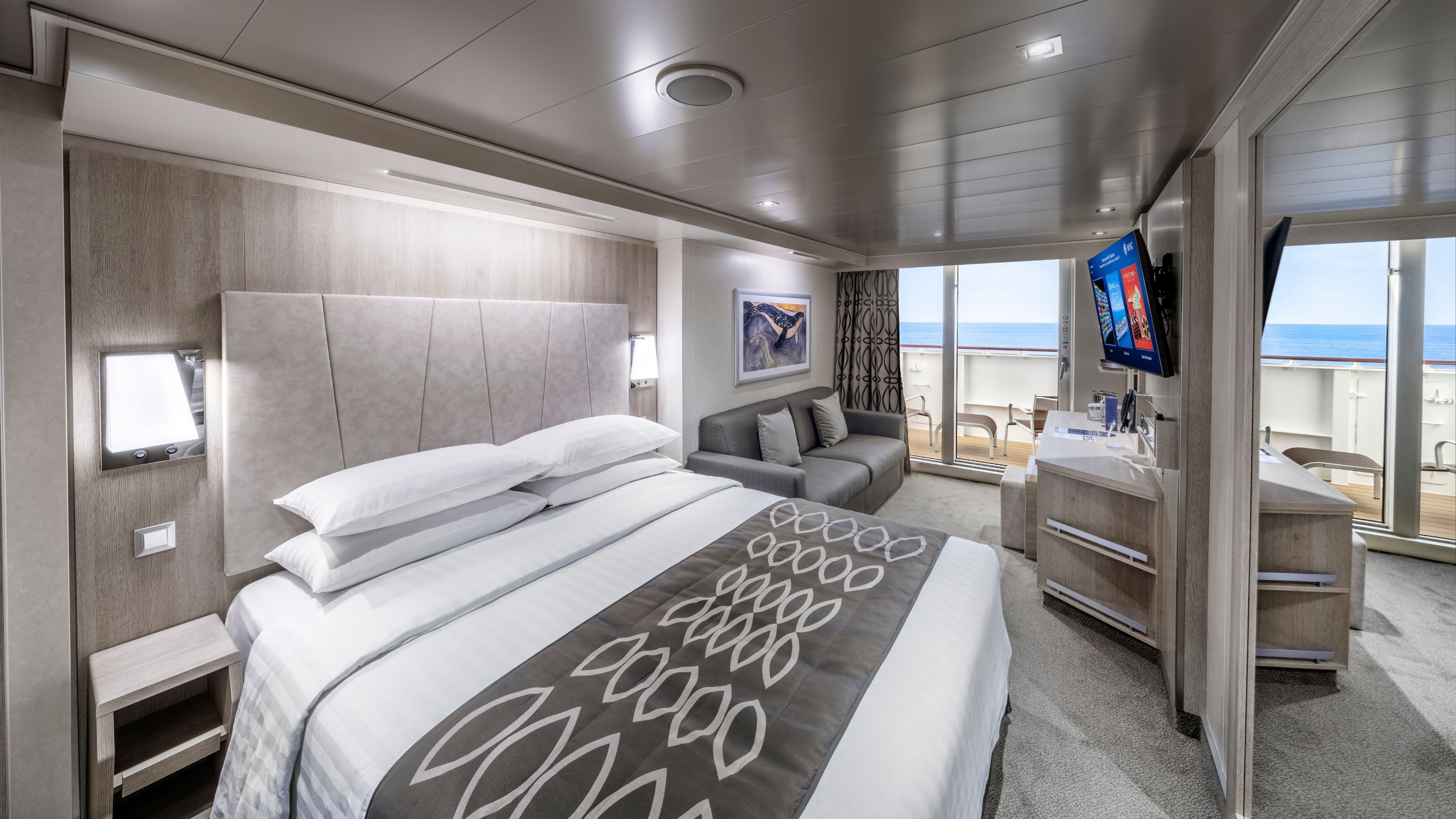 Deluxe Balcony Aurea