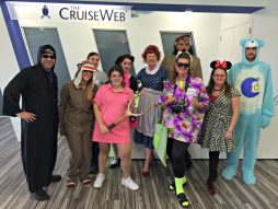 The Cruise Web Gets In Costume | The Cruise Web