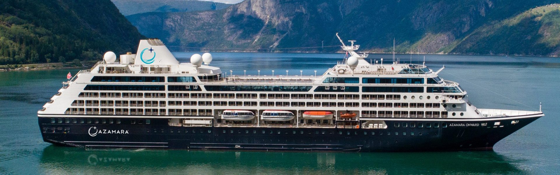 Azamara Onward at sea